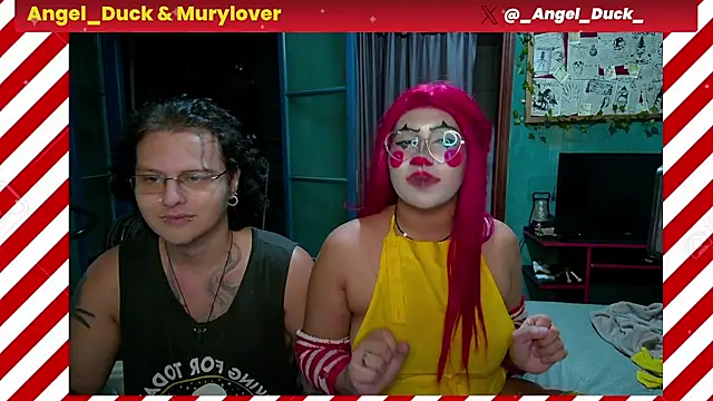 Chat XXX en directo de Angel_Duck