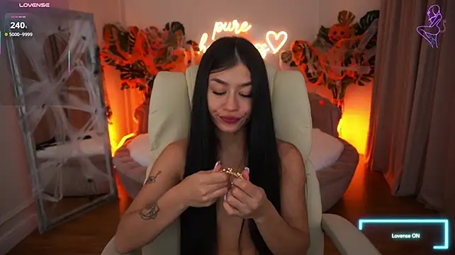 FataleNellien Live XXX chat