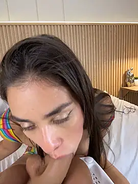NahimiThompsonn Live XXX chat