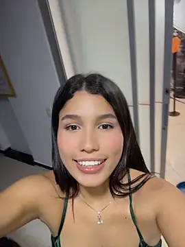 angel_cute19's Live XXX Chat