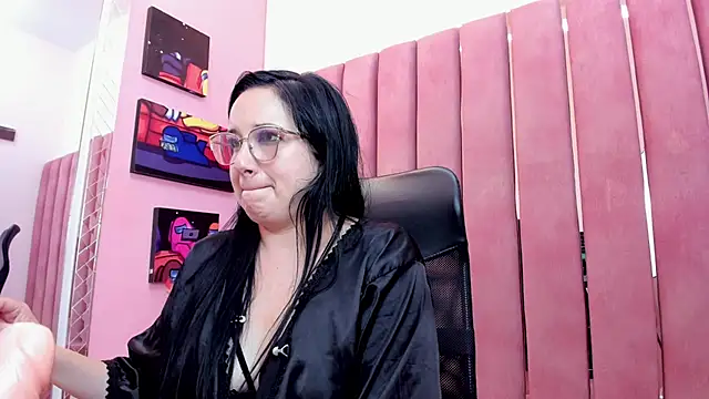 NaomiCollins' Live XXX Chat