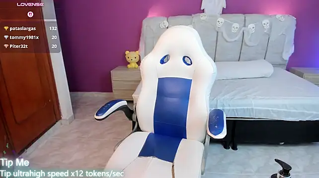 Littlee_Noemi's Live XXX Chat