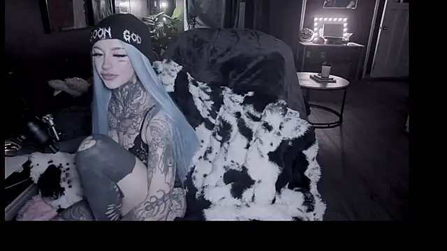 bambitatted's Live XXX Chat