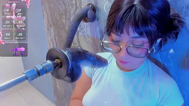 linda_sofi__'s Live XXX Chat