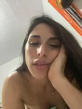 sweetwanda Chat XXX live