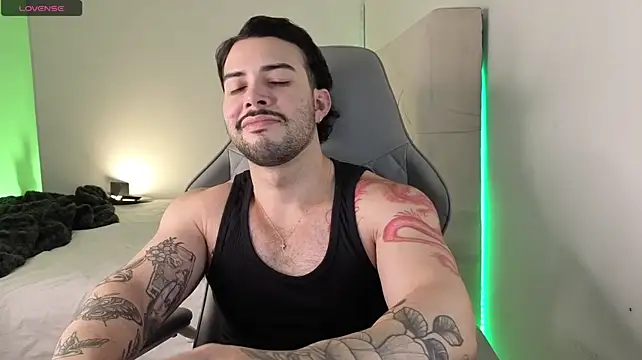  Онлайн чат XXX zyann__