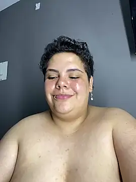Hailey_Curvy's Live XXX Chat
