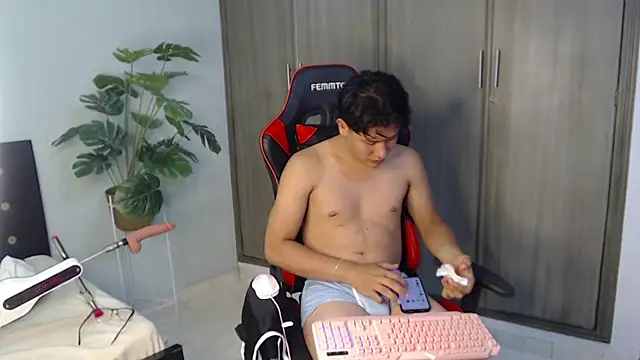 Chat +18 de Mikertorres ao vivo