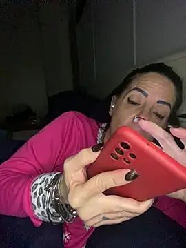 Ginevra_75 Chat XXX in diretta