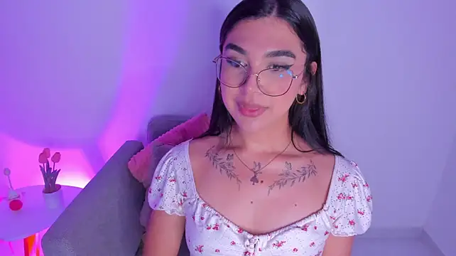 RoseCassie – Naživo XXX chat