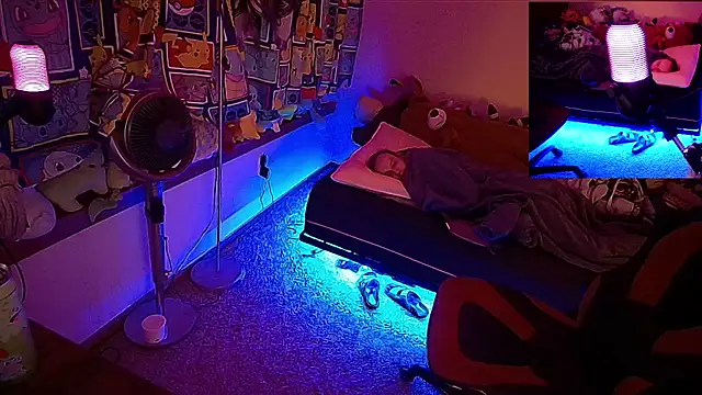 MrFrizby6211's Live XXX Chat