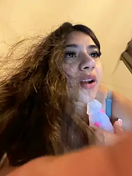 Monica17 Chat XXX in diretta