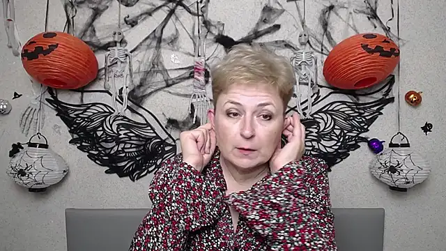 Chat +18 de EmiliaGree ao vivo