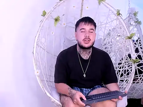 Chat +18 de DanteBlossom ao vivo