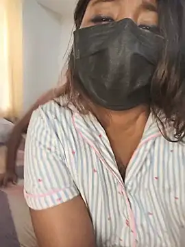 OpposedLoom live XXX chat