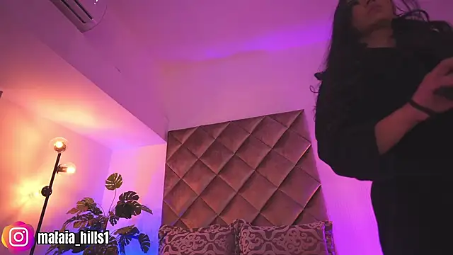 malaia_hills' Live XXX Chat
