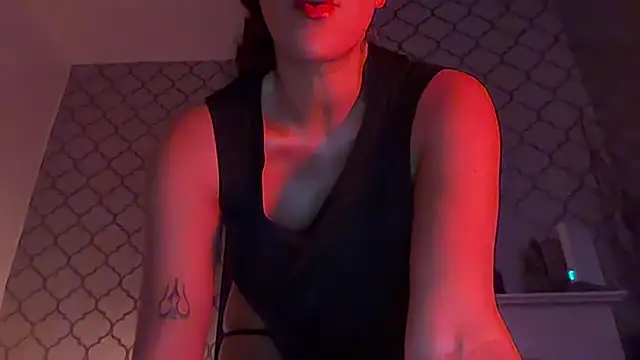 XLucilleX – Naživo XXX chat