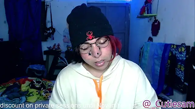 Cutie_Sam: απευθείας συνομιλία ΧΧΧ