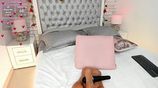 ChloeCartier Live XXX Chat