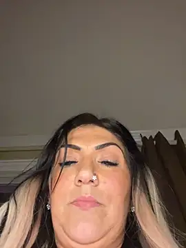 LittleMissEeve's Live XXX Chat