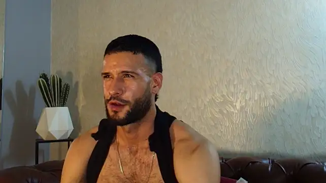 XXX chat uživo modela Jacob_Benelli