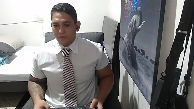 coltonmassiff's Live XXX Chat