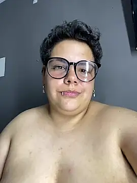 Hailey_Curvy's Live XXX Chat