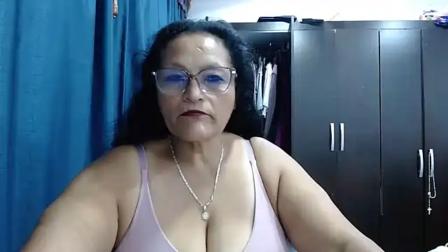 _BellaNocturna's Live XXX Chat