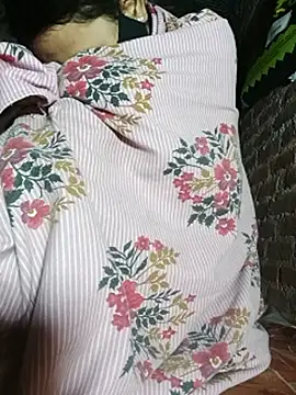 Show modela Arushi_sigh01 na web-kameri