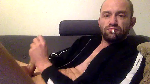 Chat XXX ao vivo de erwin-dare