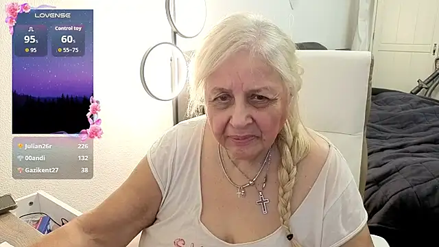 צ'אט XXX בשידור חי של SusiLifeXXX