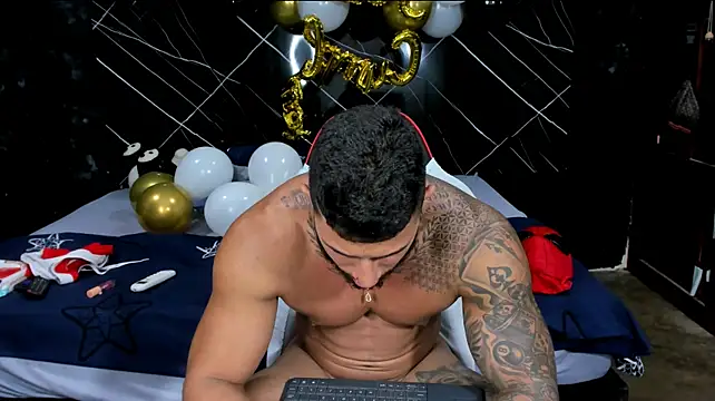 JackMclain Chat XXX in diretta