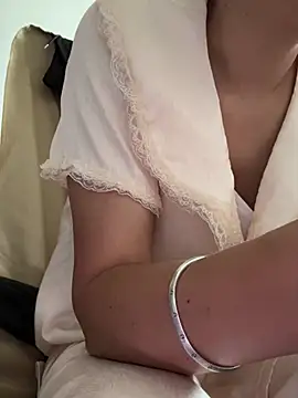 cmvoo's Live XXX Chat
