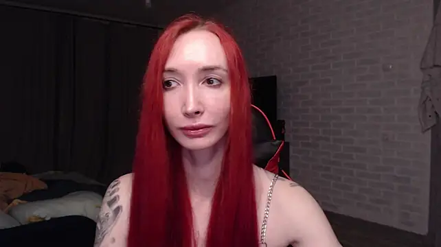 Chatroom XXX en direct de Roxy_Silver