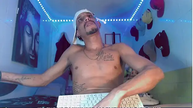 Chat +18 de Brendt_Hotx ao vivo