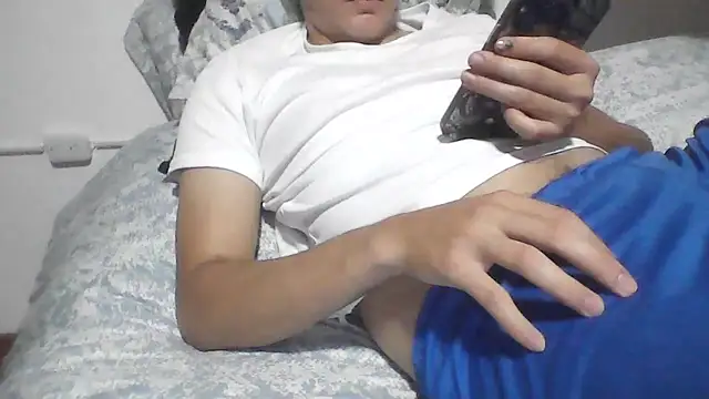 Estebitan_vm's Live XXX Chat
