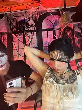 دردشة Lilith_X_Lucifer الجنسية المباشرة