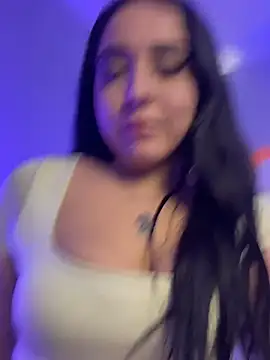 KatlynRousのライブXXXチャット