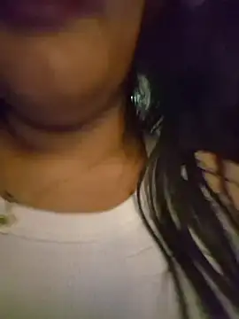 Chat +18 de Sara_Chanel_ ao vivo
