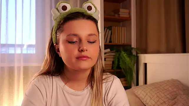MirevexaOne Live XXX-chat