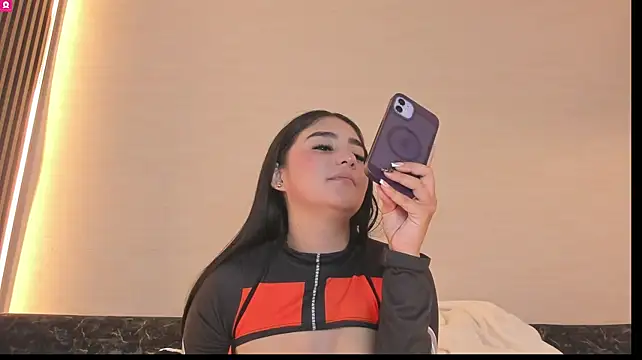bellinda_21's Live XXX Chat