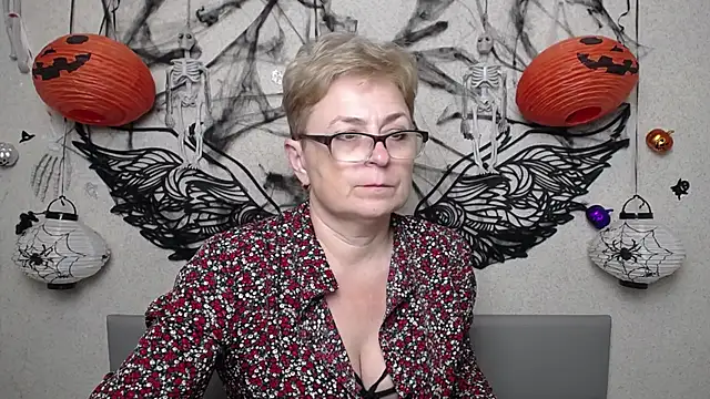 Živý XXX chat EmiliaGree