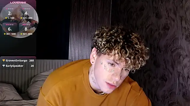 ConnorBlake Adlı Modelin Canlı XXX Sohbeti