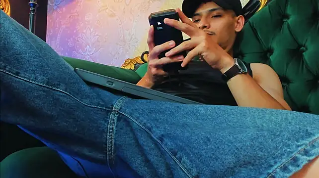 Chat +18 de AlessandroKiing ao vivo
