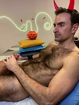 Živý XXX chat HairyDream