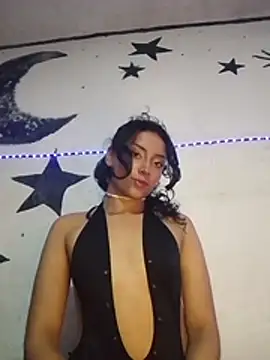 Chat +18 de KattyBerryX ao vivo