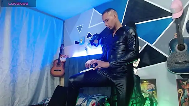 MagnusFrostn Live XXX chat