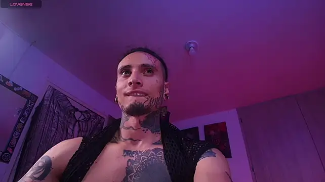 Ryuk_it Adlı Modelin Canlı XXX Sohbeti