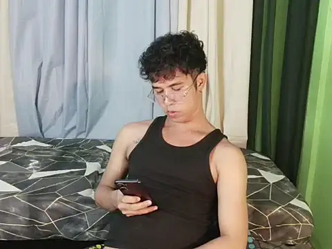 دردشة Hunky_Jayxxx الجنسية المباشرة