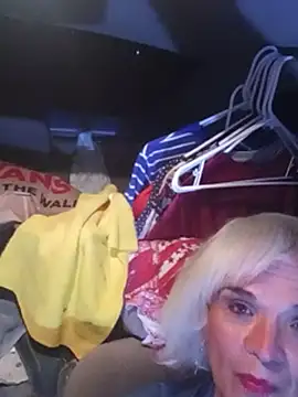 dustbunny64's Live XXX Chat